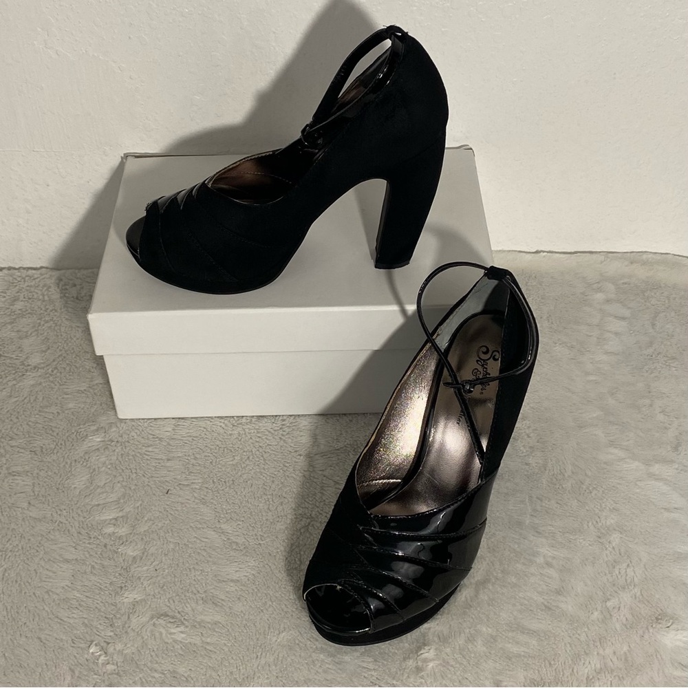 Seychelles & Corey Lynn Calter Black Suede & Patent Leather Heels Size 7.5